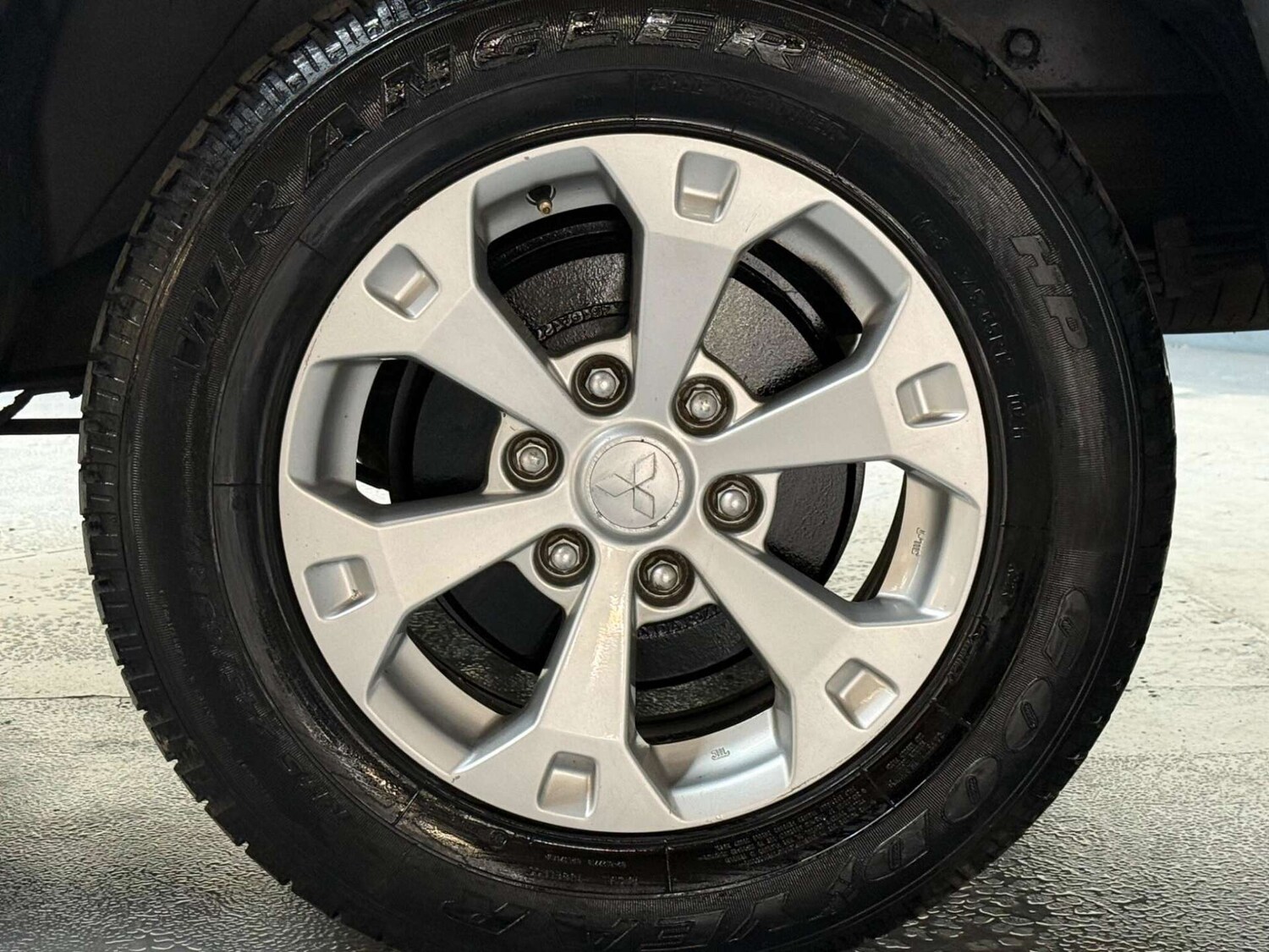 Used Mitsubishi L200 2011 for sale - 76363857: Photo 80