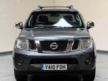 Used Nissan Navara 2010 for sale - 74069563: Photo