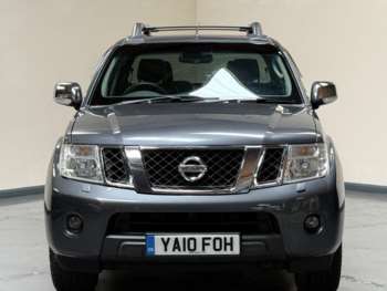 Used Nissan Navara 2010 for sale - 74069563: Photo
