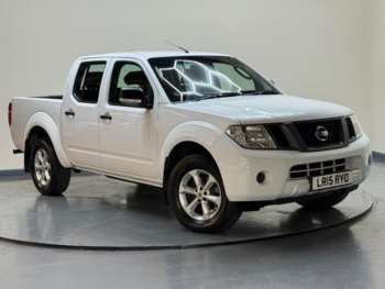 Used Nissan Navara 2015 for sale - 74546119: Photo