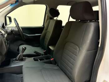 Used Nissan Navara 2015 for sale - 74546119: Photo