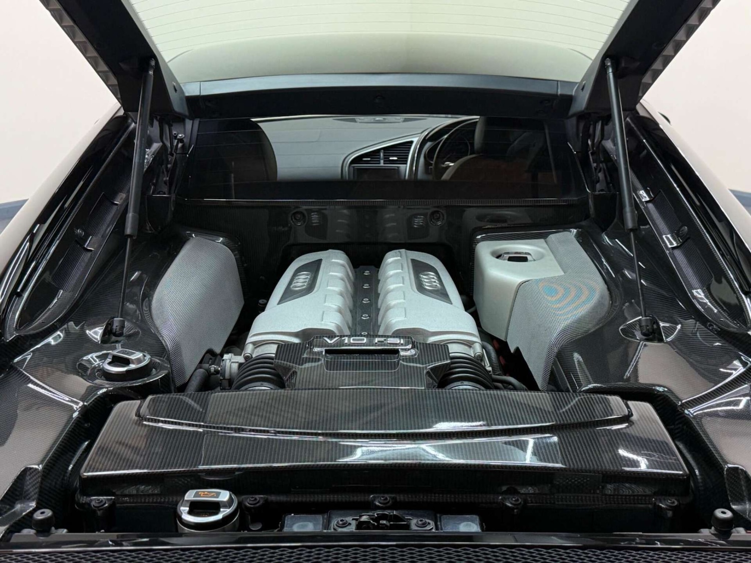 Used Audi R8 2011 for sale - 76601004: Photo 10