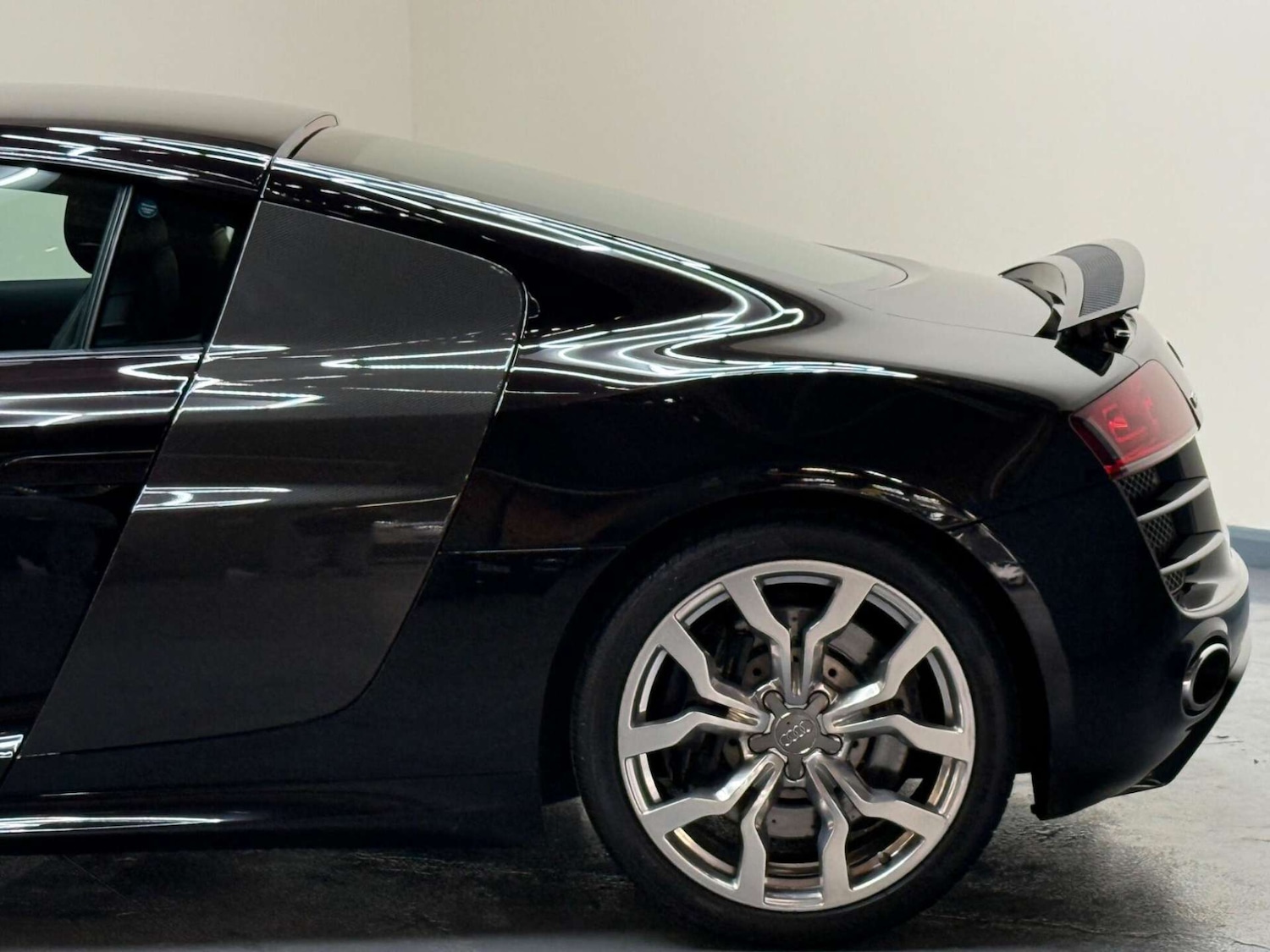 Used Audi R8 2011 for sale - 76601004: Photo 41