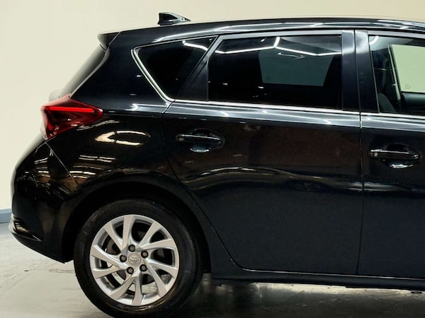 Used Toyota Auris 2017 for sale - 76180994: Photo 42