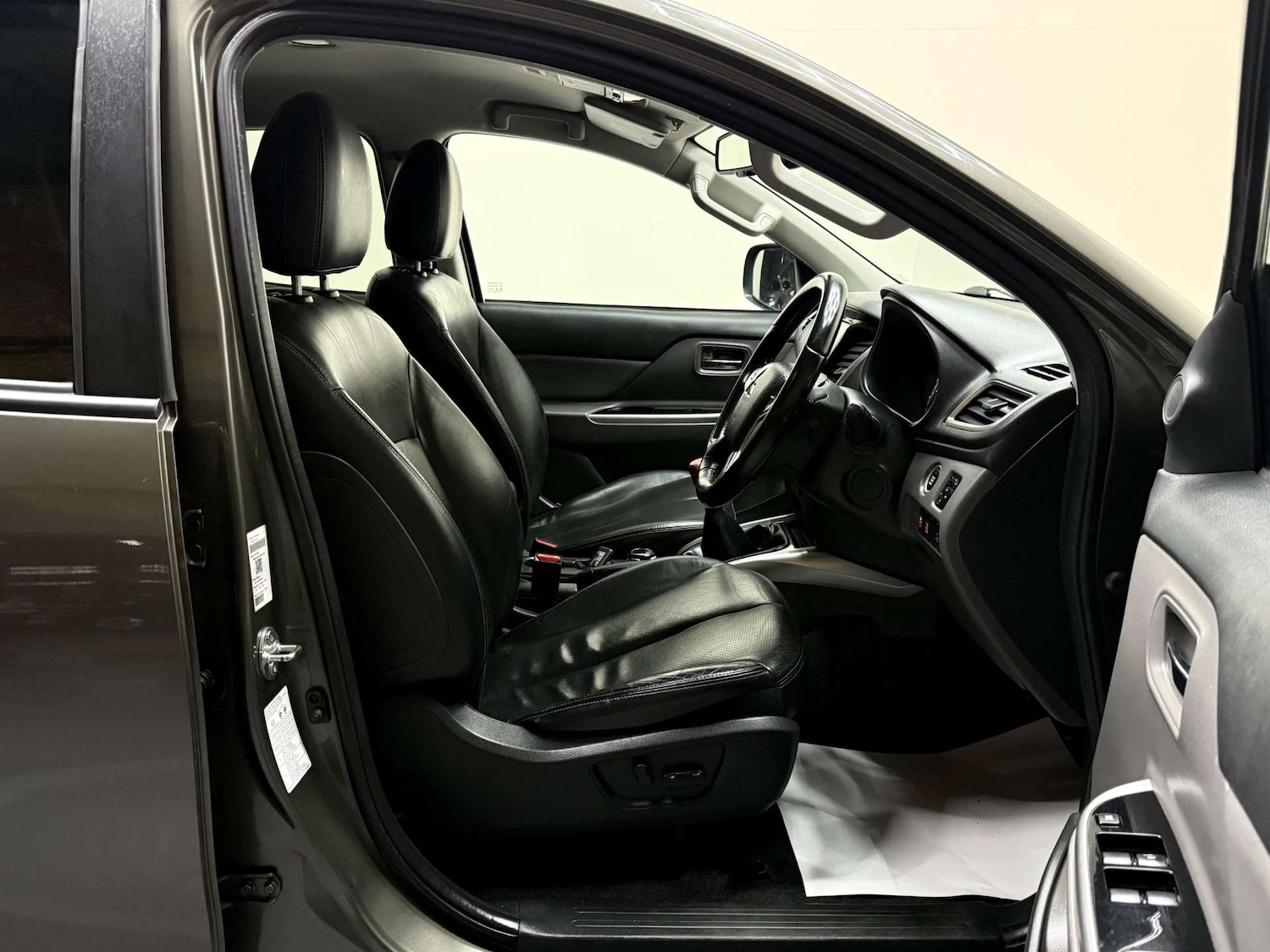 Used Mitsubishi L200 2019 for sale - 76693618: Photo 12