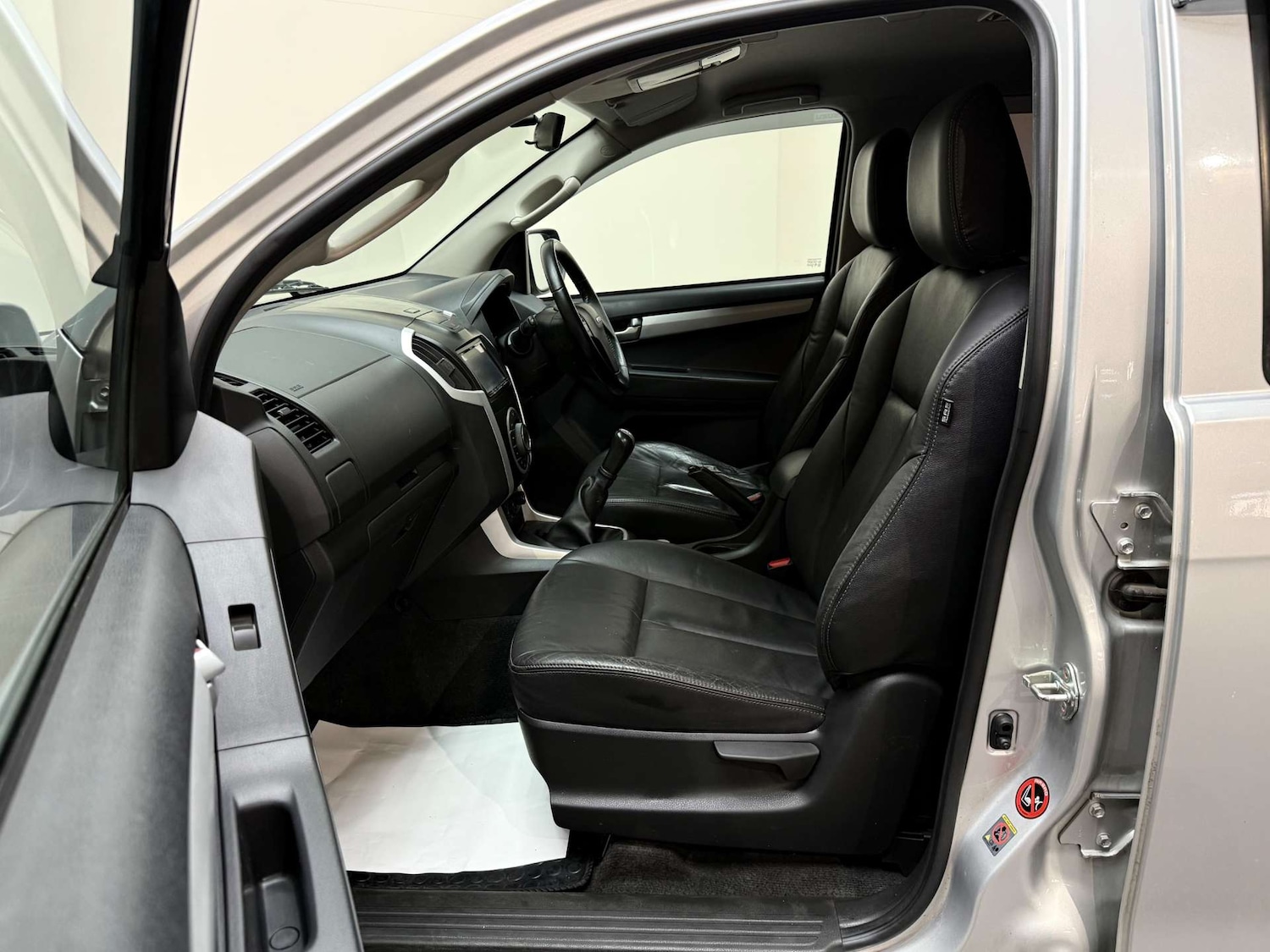 Used Isuzu D-Max 2017 for sale - 77590575: Photo 30