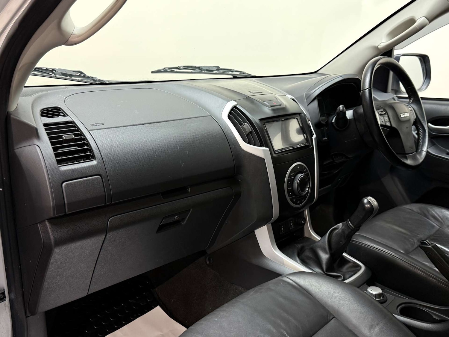 Used Isuzu D-Max 2017 for sale - 77590575: Photo 31