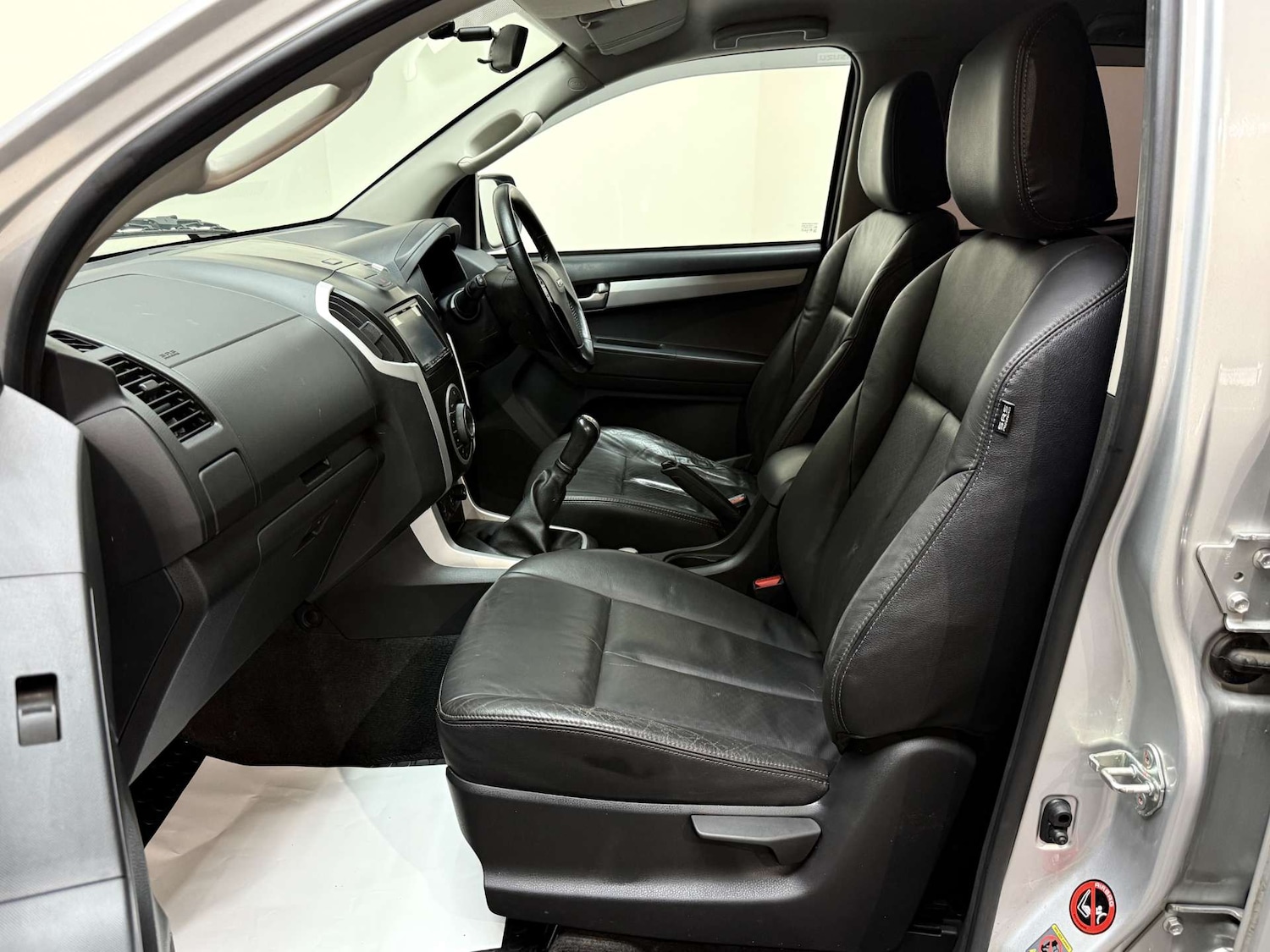 Used Isuzu D-Max 2017 for sale - 77590575: Photo 4