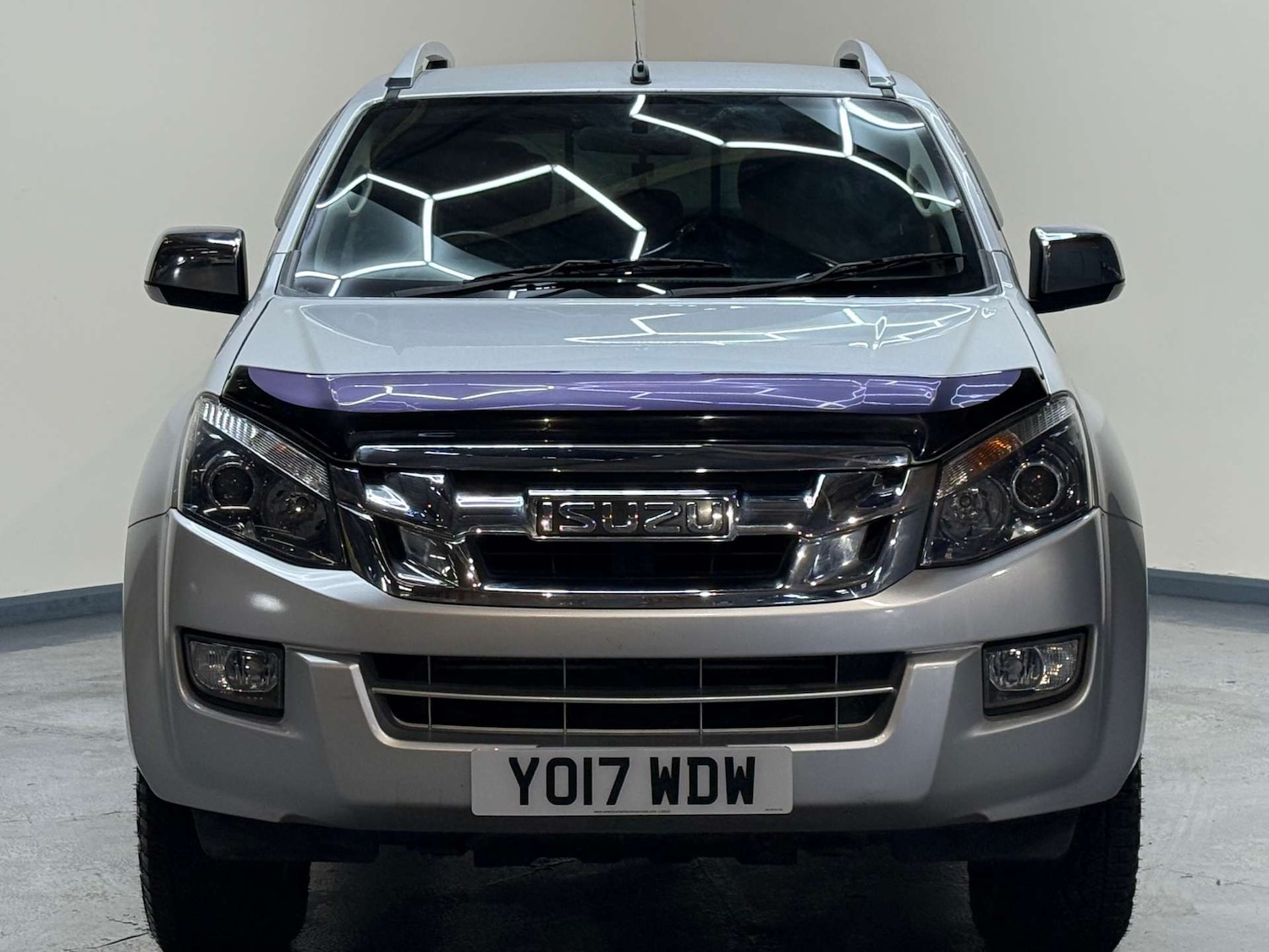 Used Isuzu D-Max 2017 for sale - 77590575: Photo 8