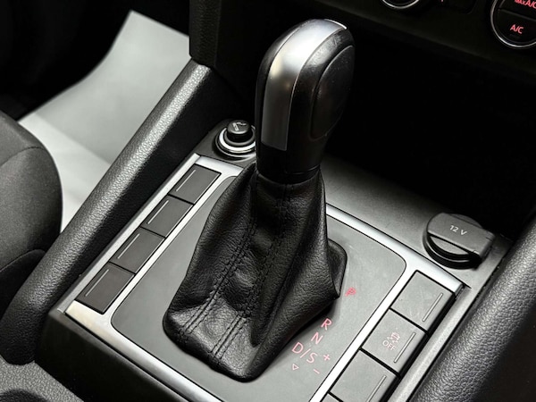 Used Volkswagen Amarok 2020 for sale - 76181035: Photo 25