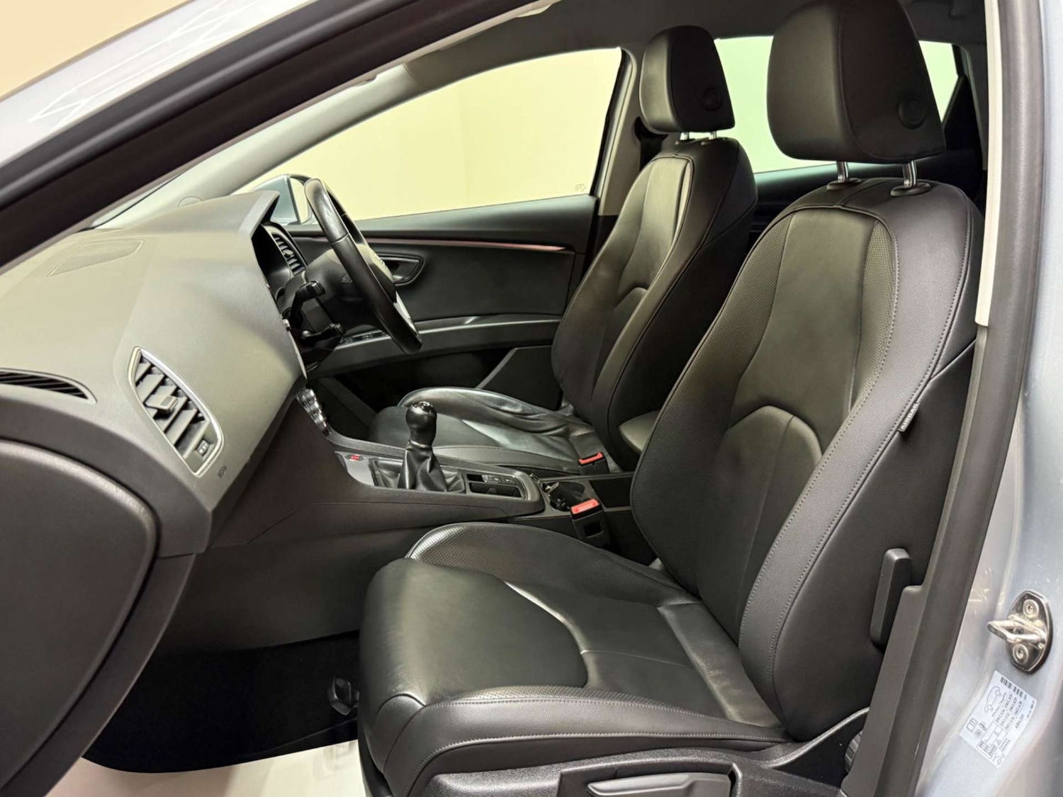 Used SEAT Leon 2019 for sale - 76600536: Photo 3