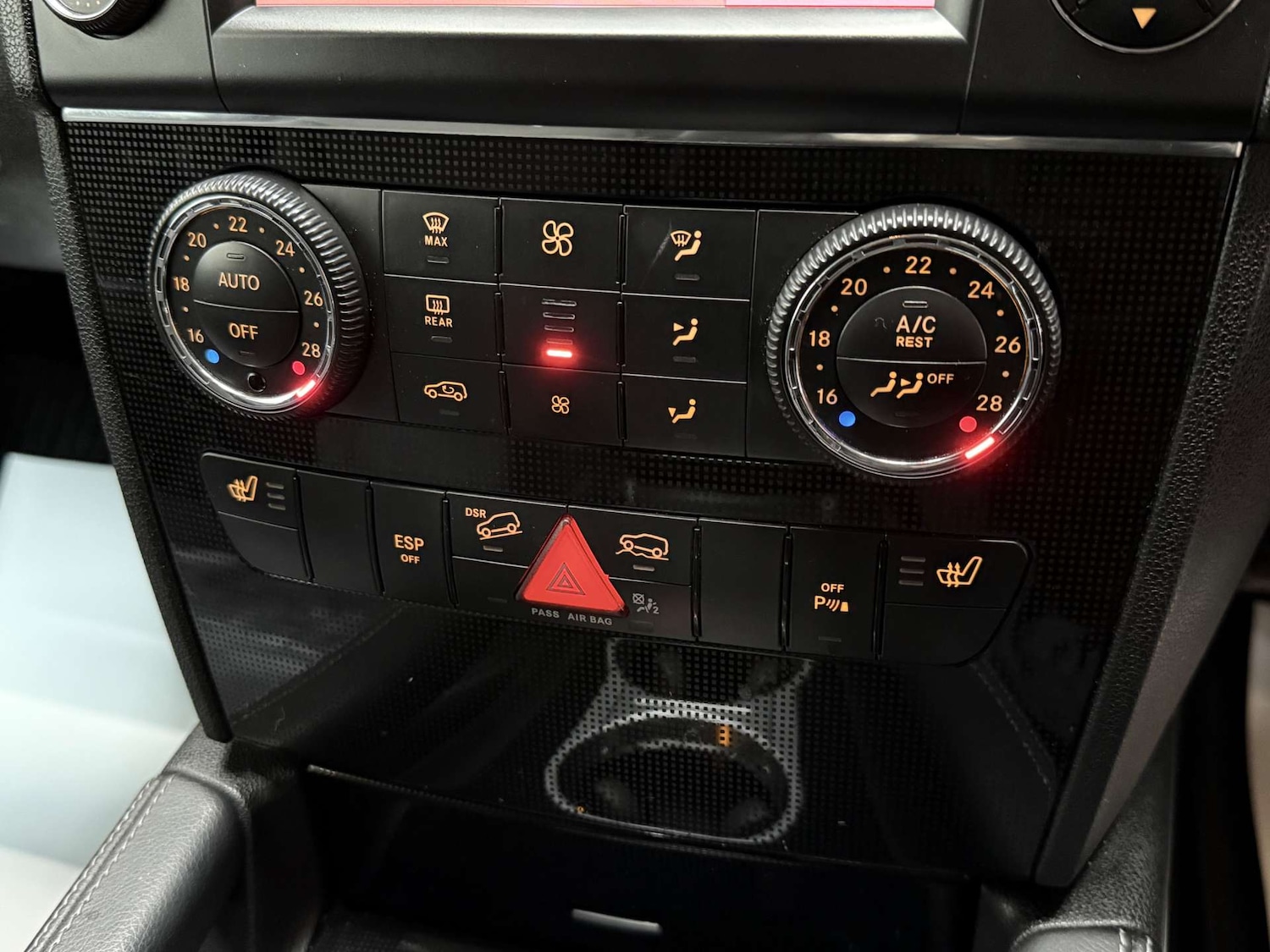 Used Mercedes-Benz M Class 2010 for sale - 77065402: Photo 24