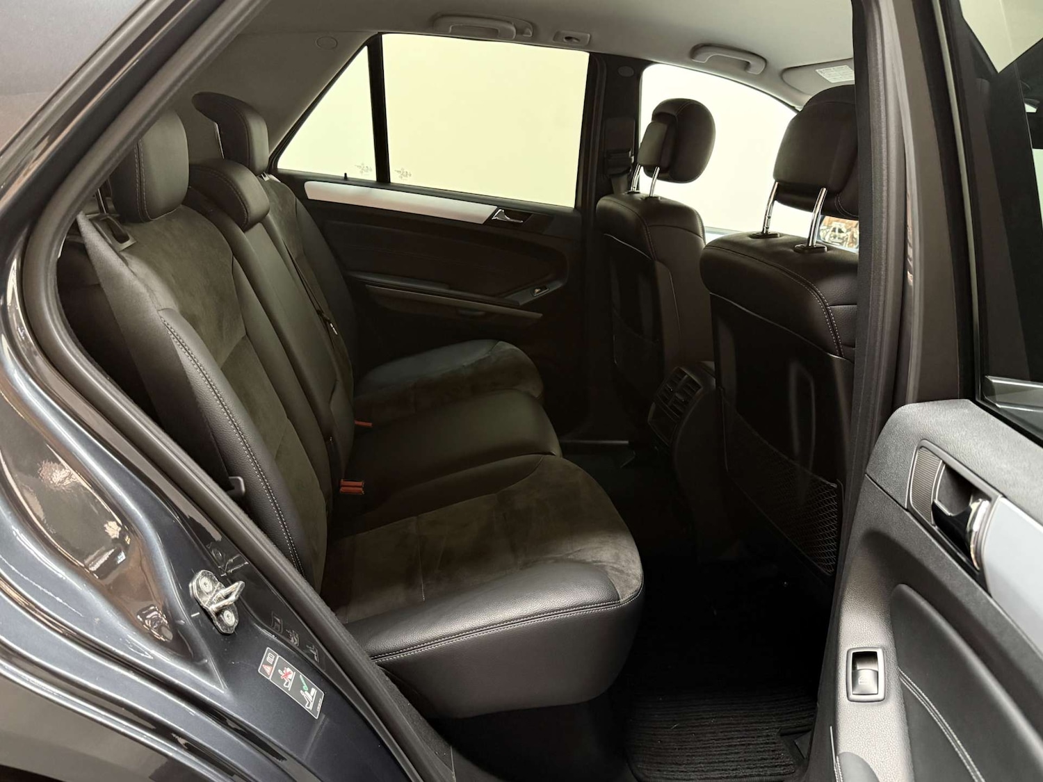 Used Mercedes-Benz M Class 2010 for sale - 77065402: Photo 27