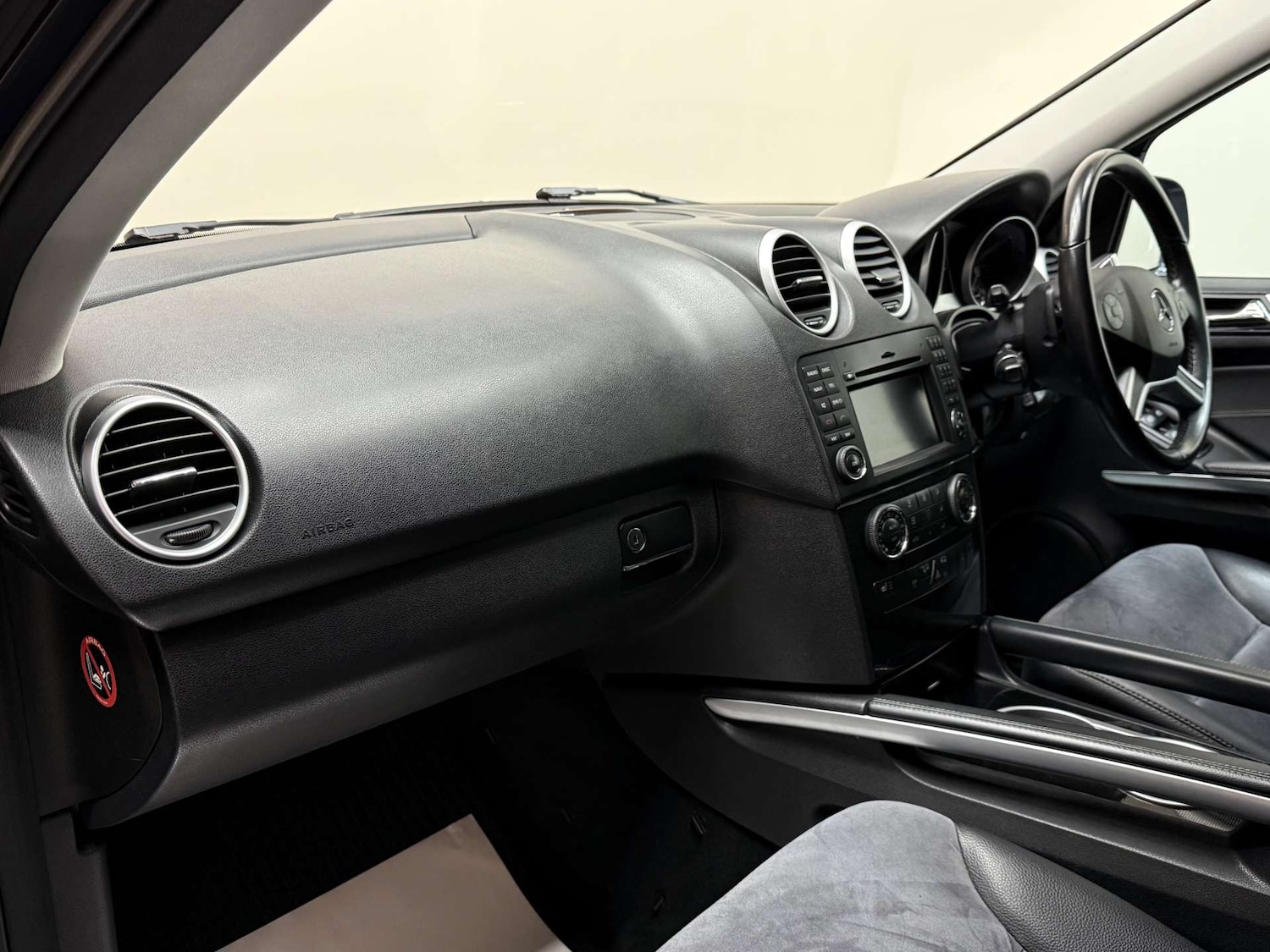 Used Mercedes-Benz M Class 2010 for sale - 77065402: Photo 34