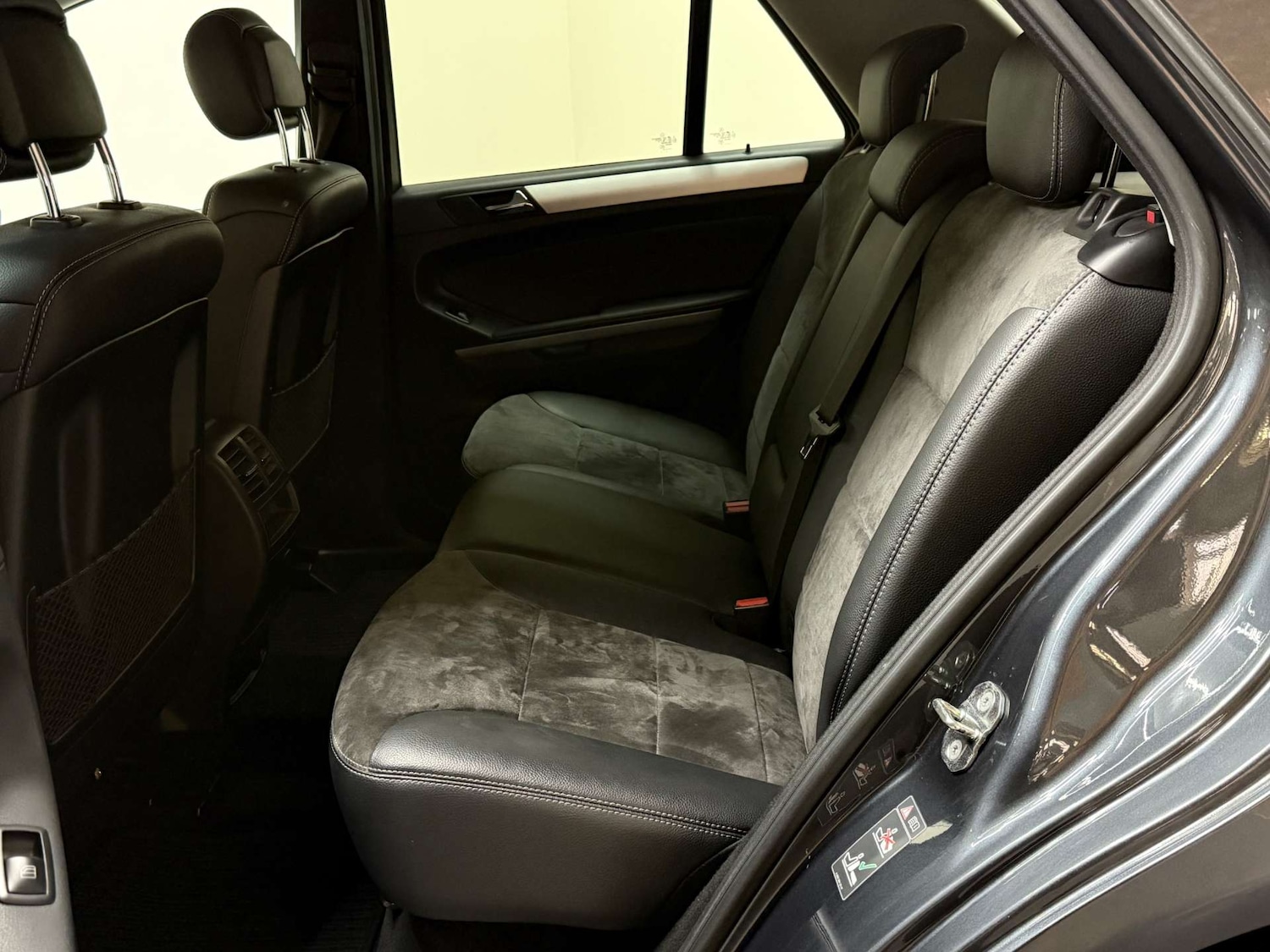 Used Mercedes-Benz M Class 2010 for sale - 77065402: Photo 36