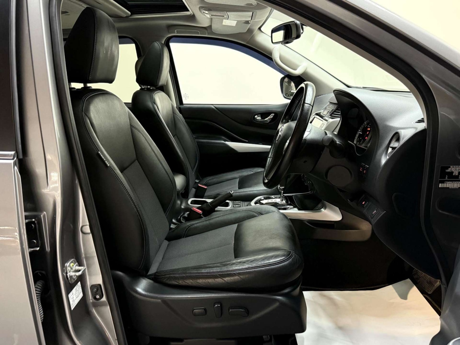 Used Nissan Navara 2020 for sale - 76363756: Photo 15