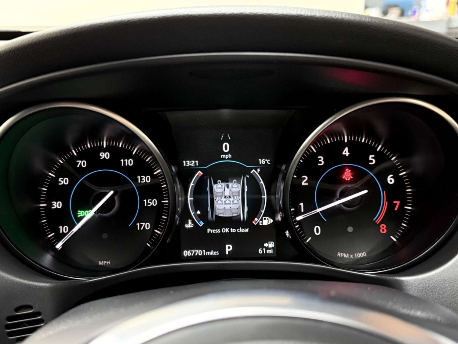 Used Jaguar XE 2018 for sale - 76601613: Photo 23