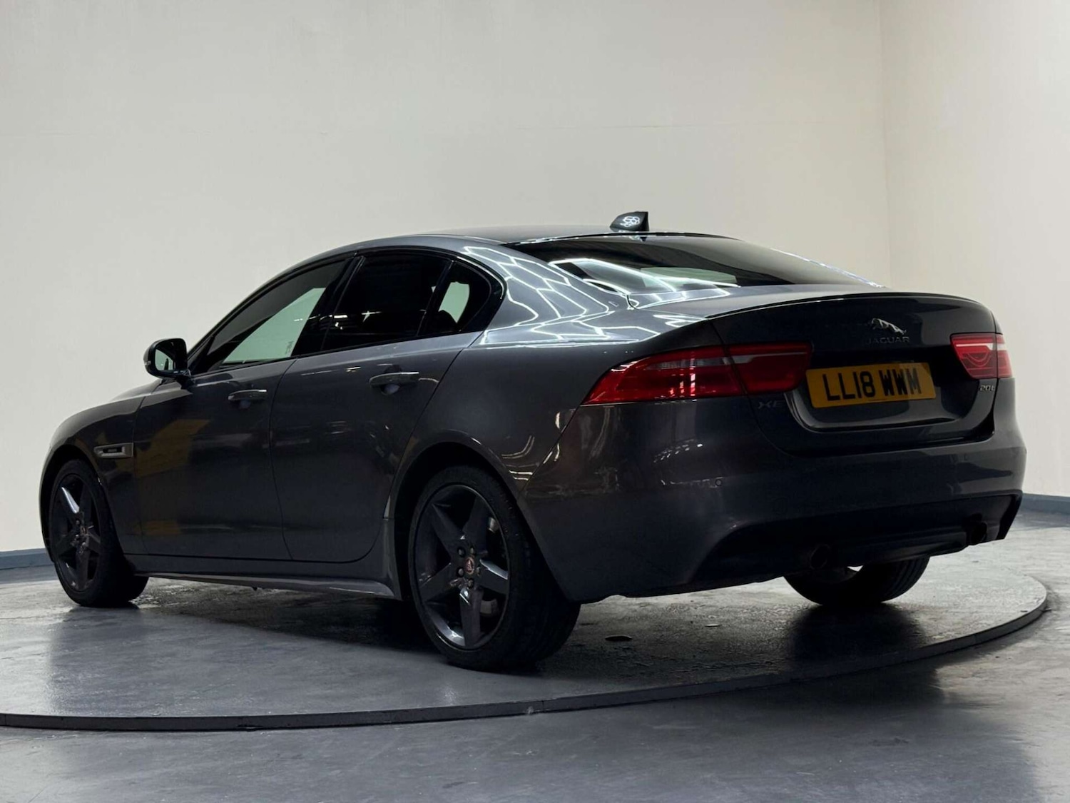 Used Jaguar XE 2018 for sale - 76601613: Photo 53