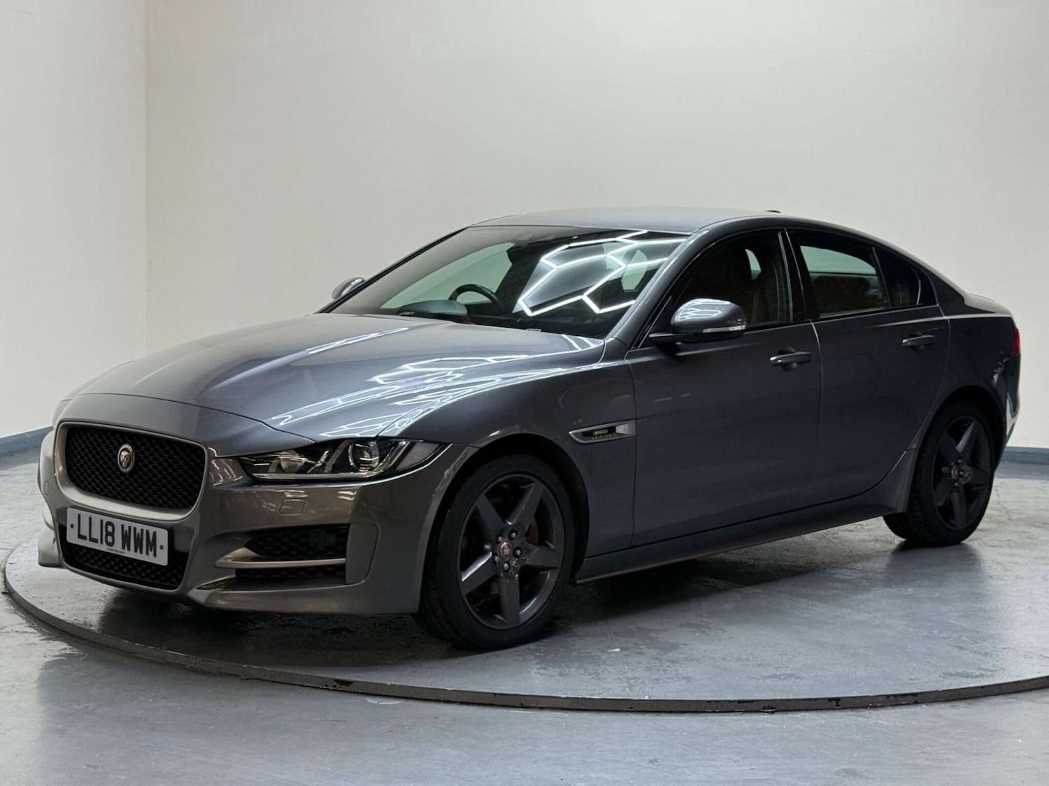 Used Jaguar XE 2018 for sale - 76601613: Photo 62