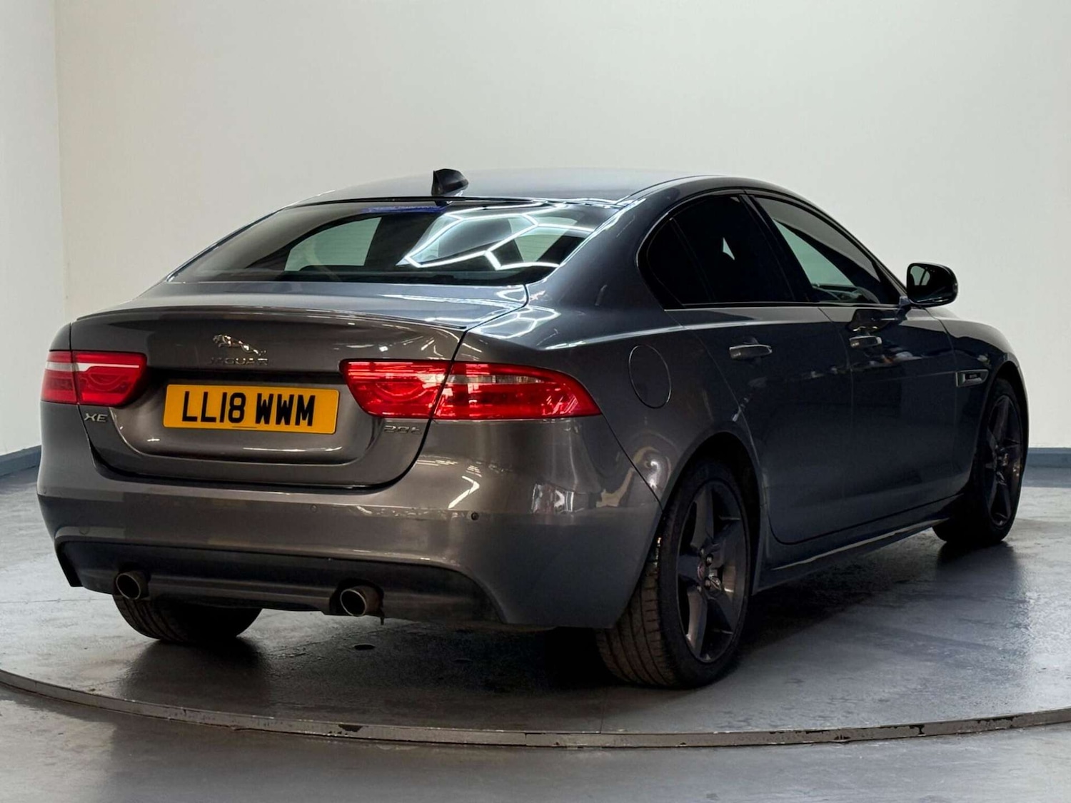 Used Jaguar XE 2018 for sale - 76601613: Photo 72