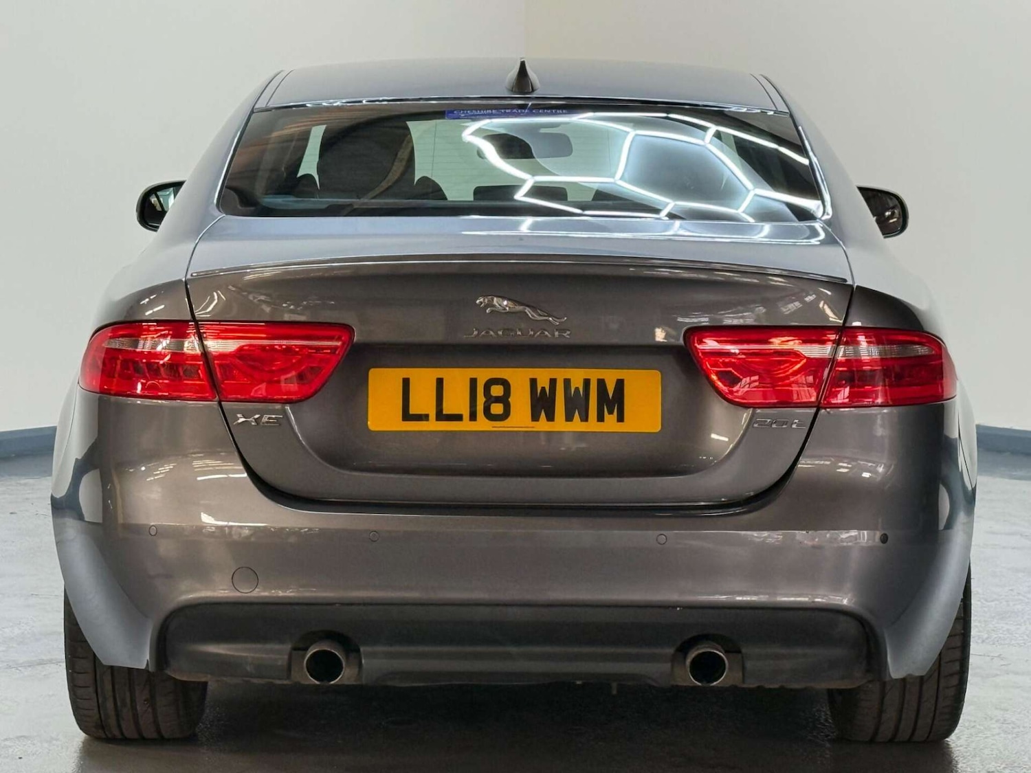 Used Jaguar XE 2018 for sale - 76601613: Photo 9