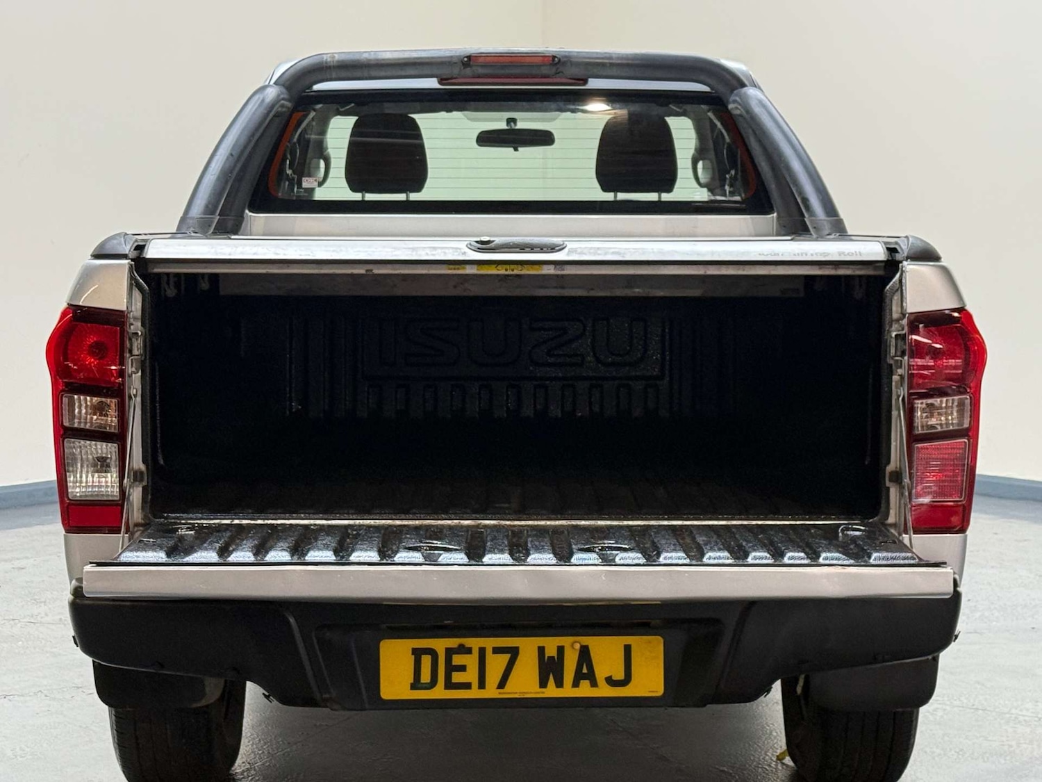 Used Isuzu D-Max 2017 for sale - 77336935: Photo 10