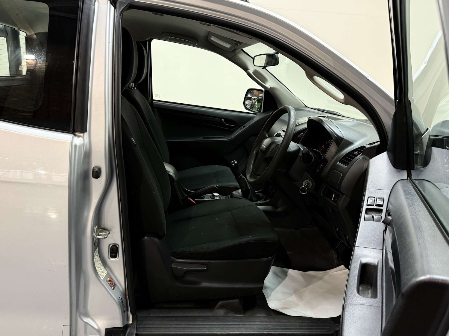 Used Isuzu D-Max 2017 for sale - 77336935: Photo 14