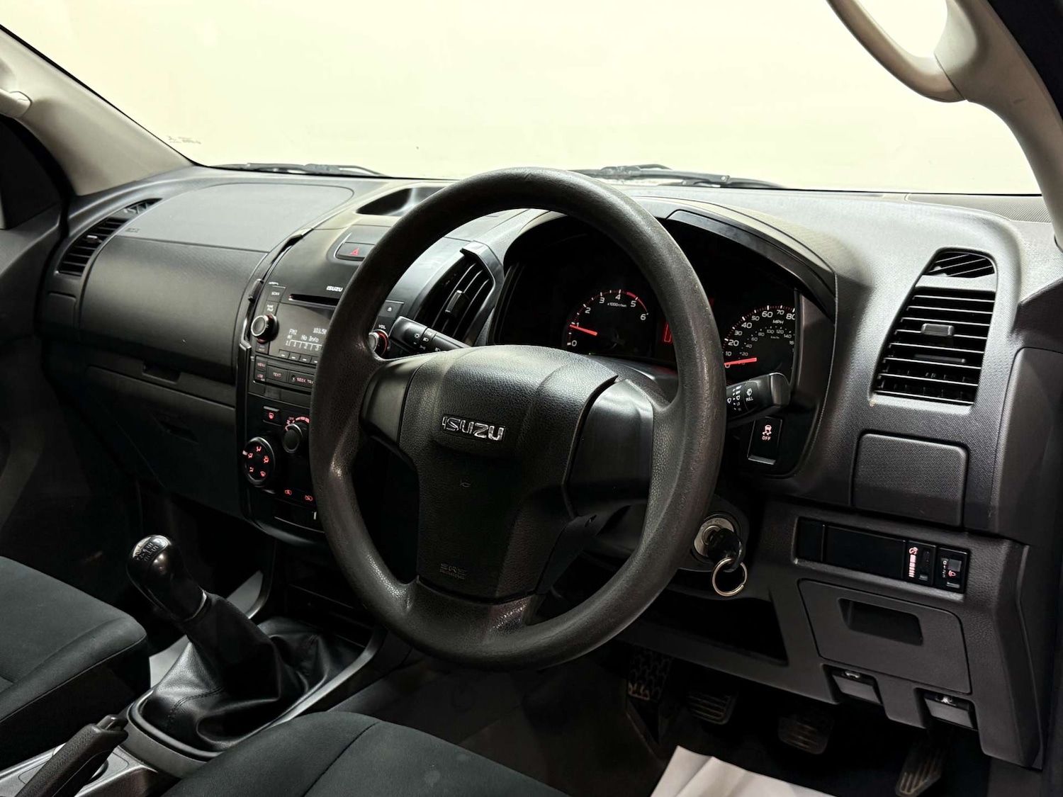 Used Isuzu D-Max 2017 for sale - 77336935: Photo 15