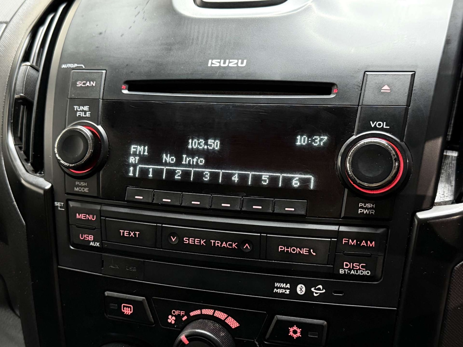 Used Isuzu D-Max 2017 for sale - 77336935: Photo 18