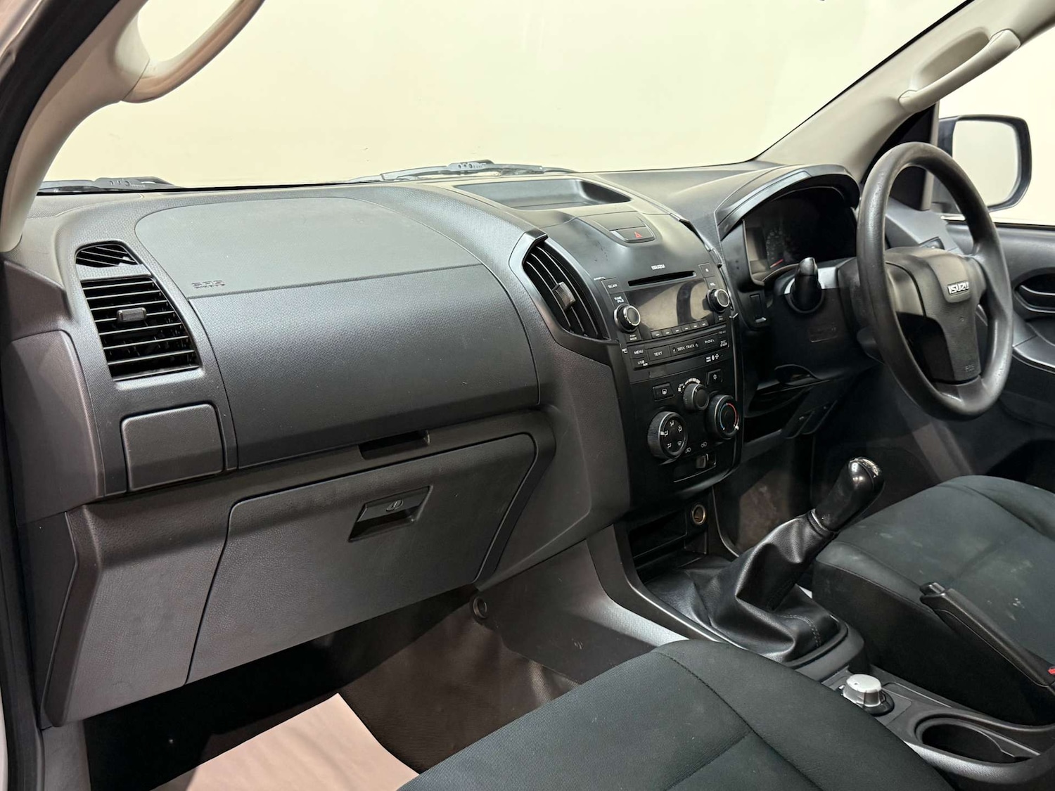 Used Isuzu D-Max 2017 for sale - 77336935: Photo 29