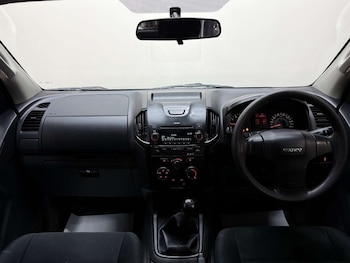 Used Isuzu D-Max 2017 for sale - 77336935: Photo