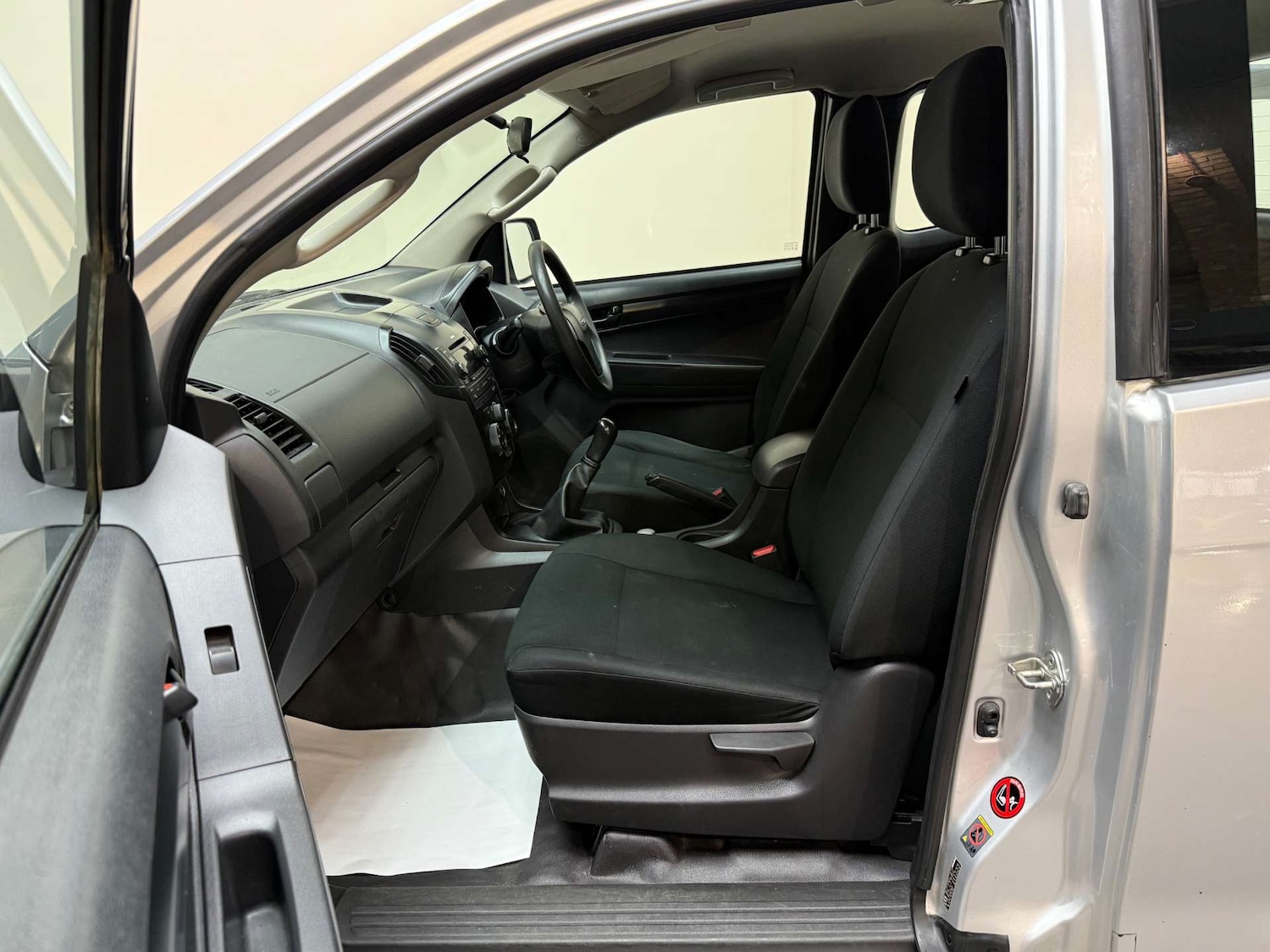 Used Isuzu D-Max 2017 for sale - 77336935: Photo 4