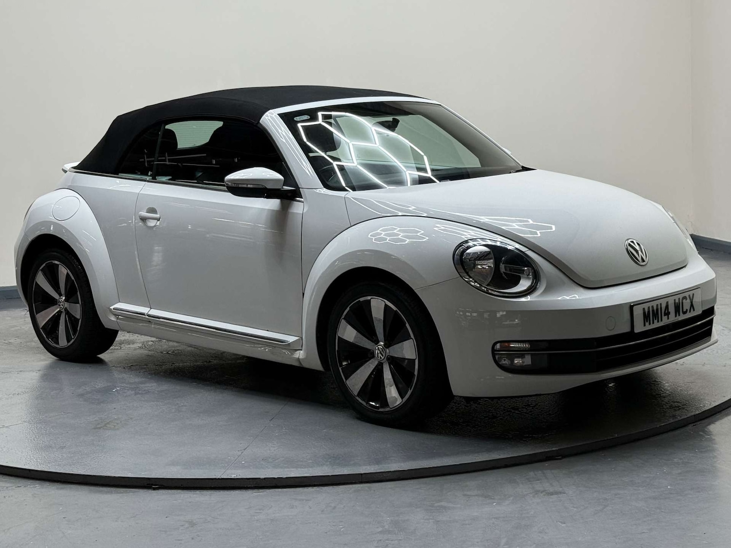 Used Volkswagen Beetle 2014 for sale - 76601471: Photo 12