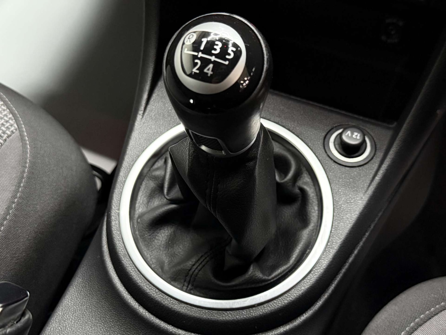 Used Volkswagen Beetle 2014 for sale - 76601471: Photo 22