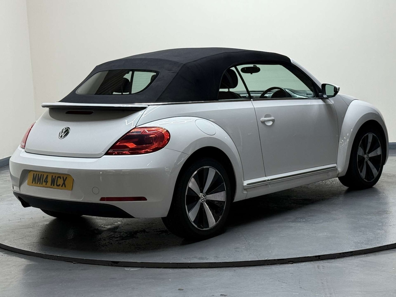 Used Volkswagen Beetle 2014 for sale - 76601471: Photo 26