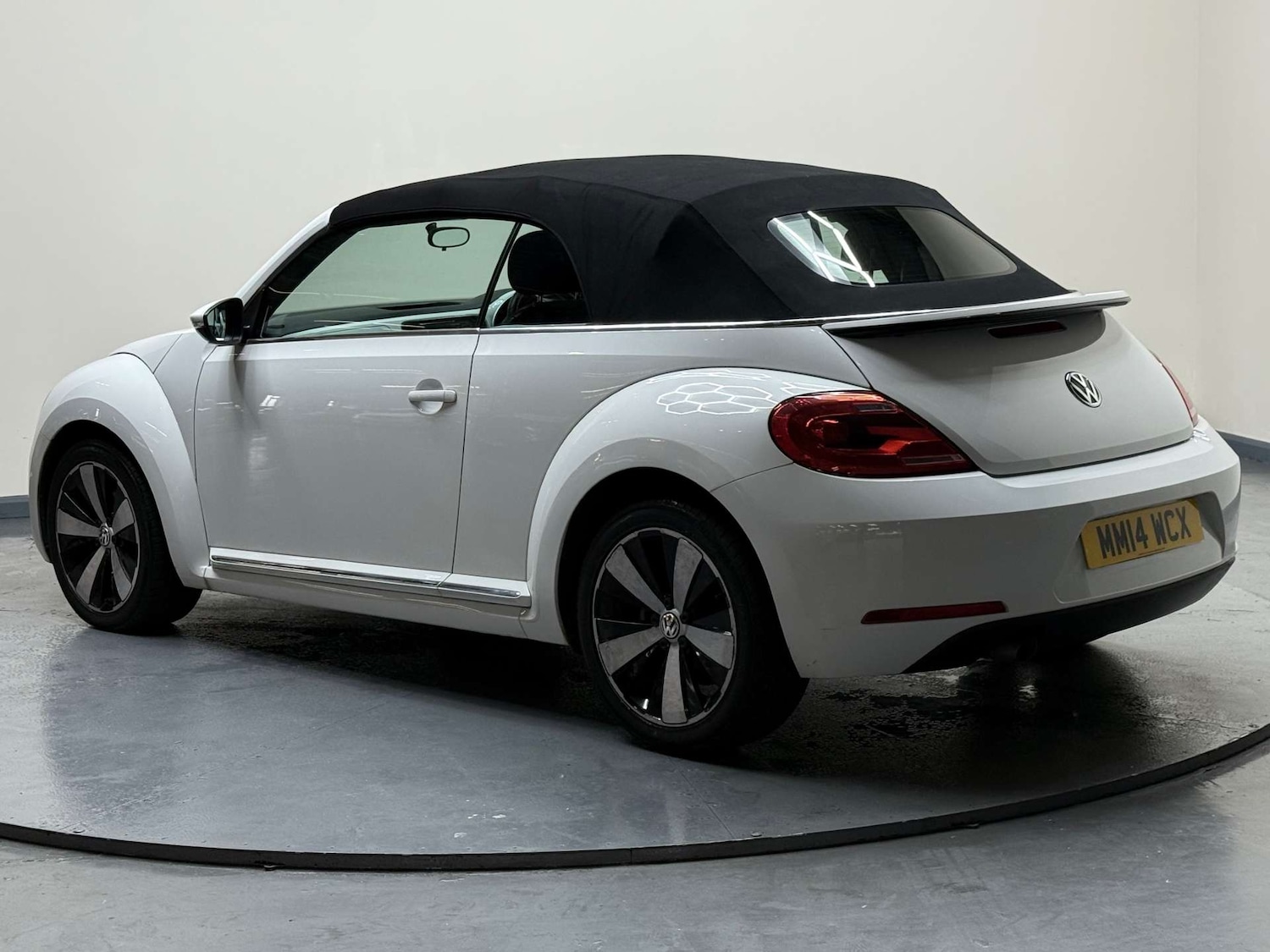 Used Volkswagen Beetle 2014 for sale - 76601471: Photo 27