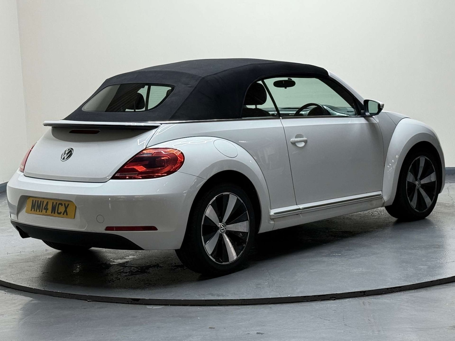 Used Volkswagen Beetle 2014 for sale - 76601471: Photo 40