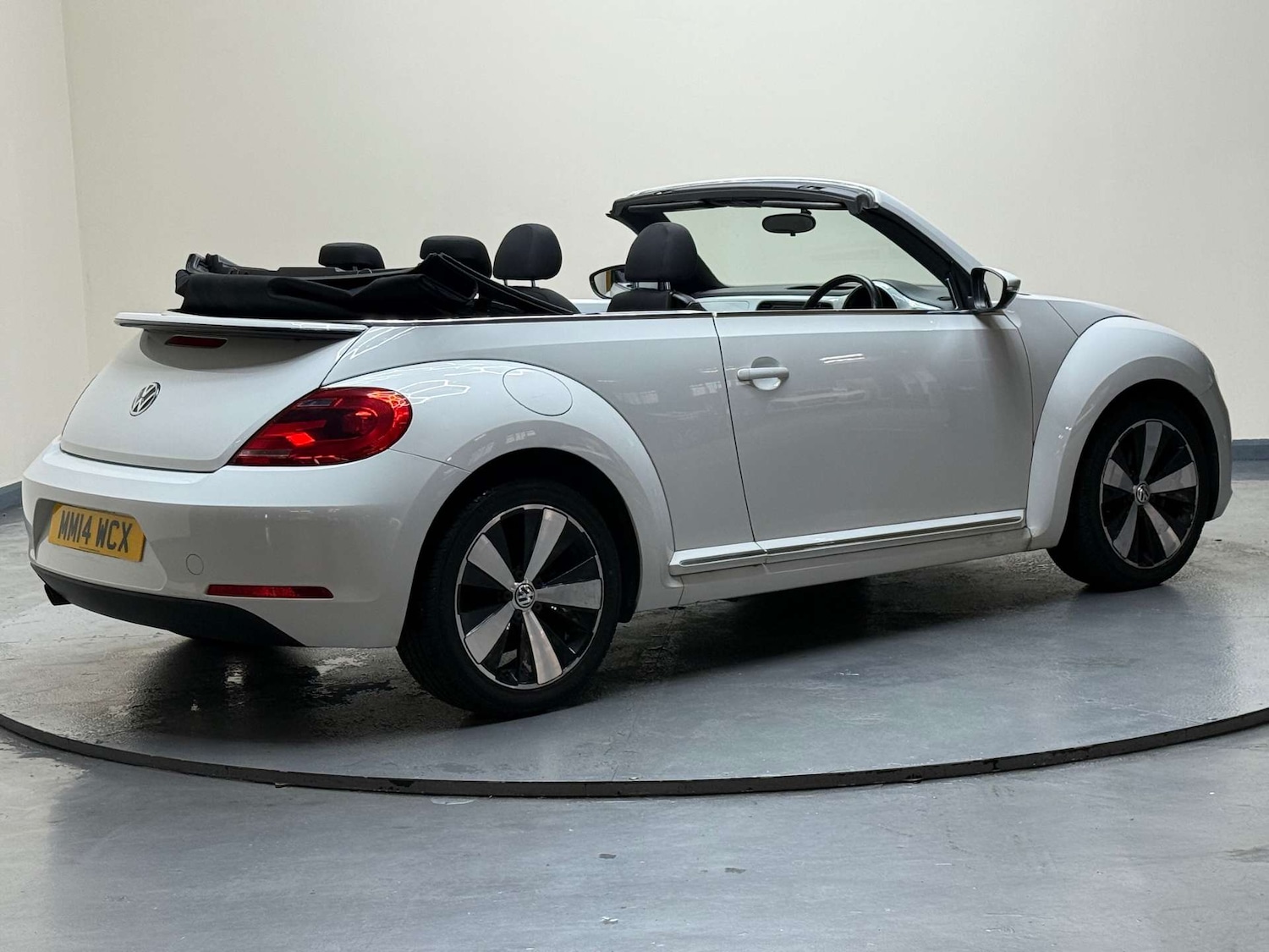 Used Volkswagen Beetle 2014 for sale - 76601471: Photo 41