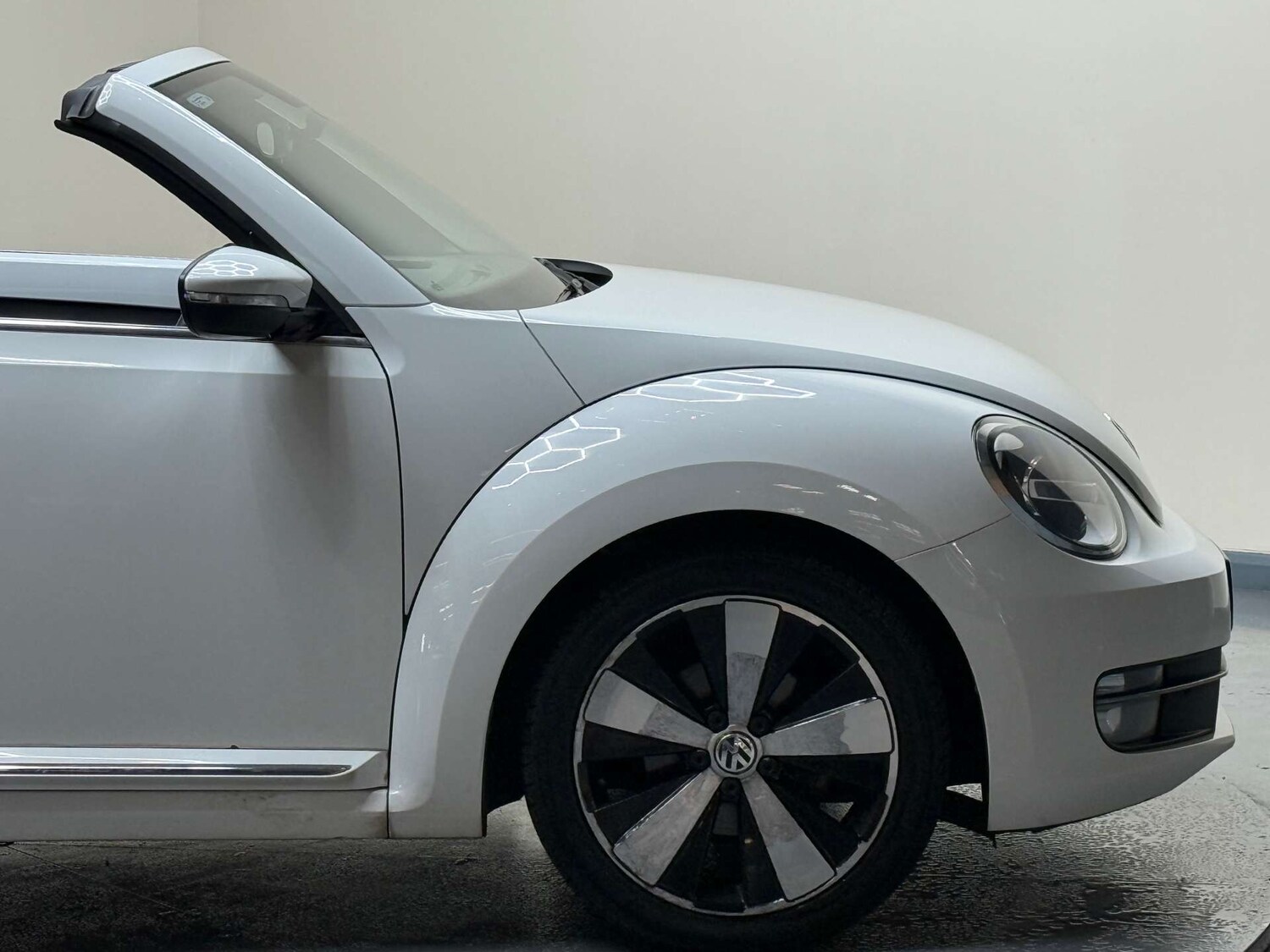 Used Volkswagen Beetle 2014 for sale - 76601471: Photo 46