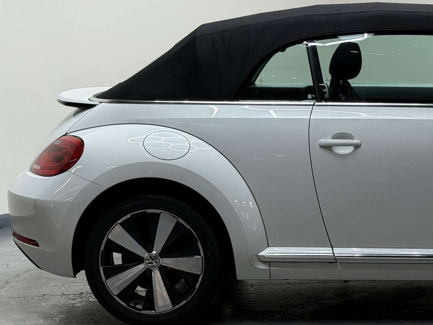 Used Volkswagen Beetle 2014 for sale - 76601471: Photo 47