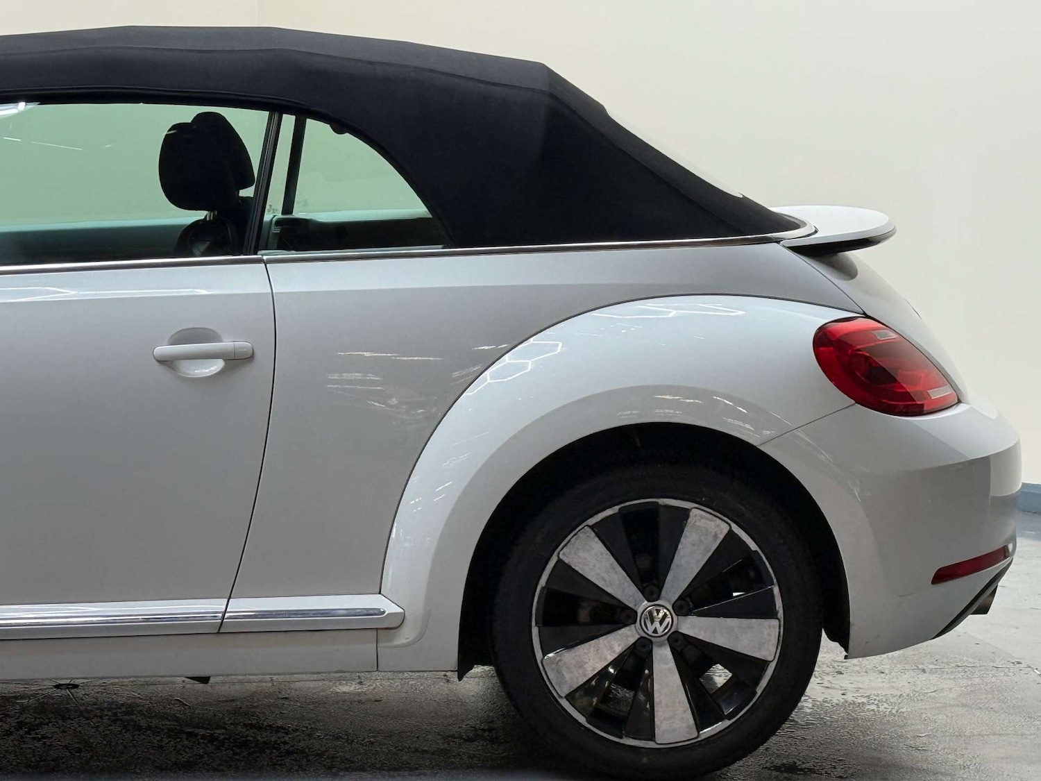 Used Volkswagen Beetle 2014 for sale - 76601471: Photo 52