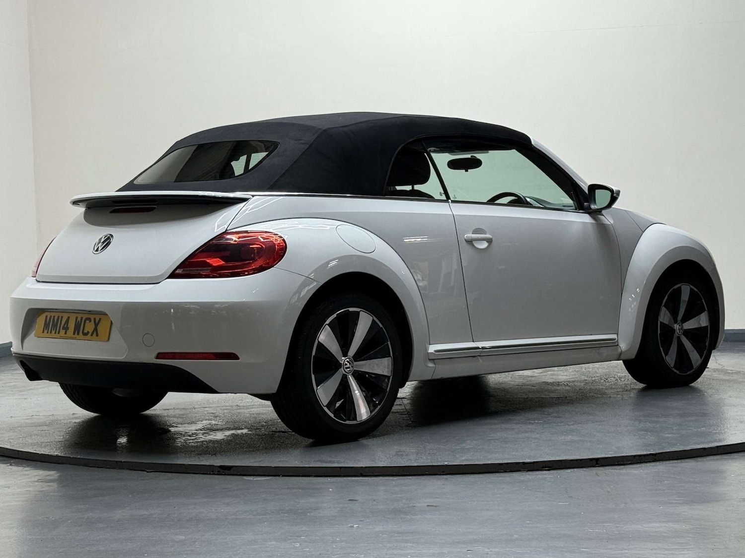 Used Volkswagen Beetle 2014 for sale - 76601471: Photo 57