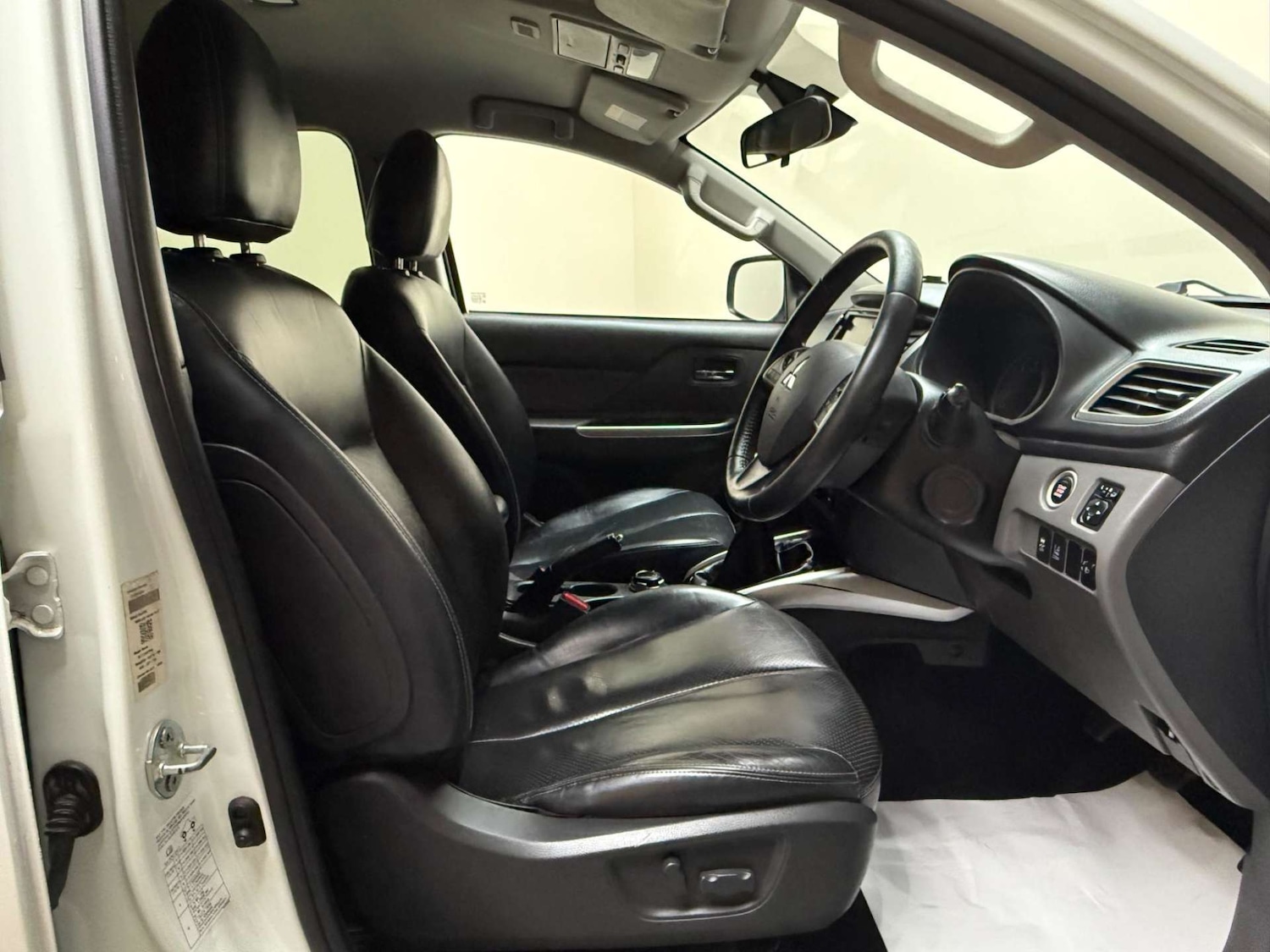 Used Mitsubishi L200 2016 for sale - 76181009: Photo 2