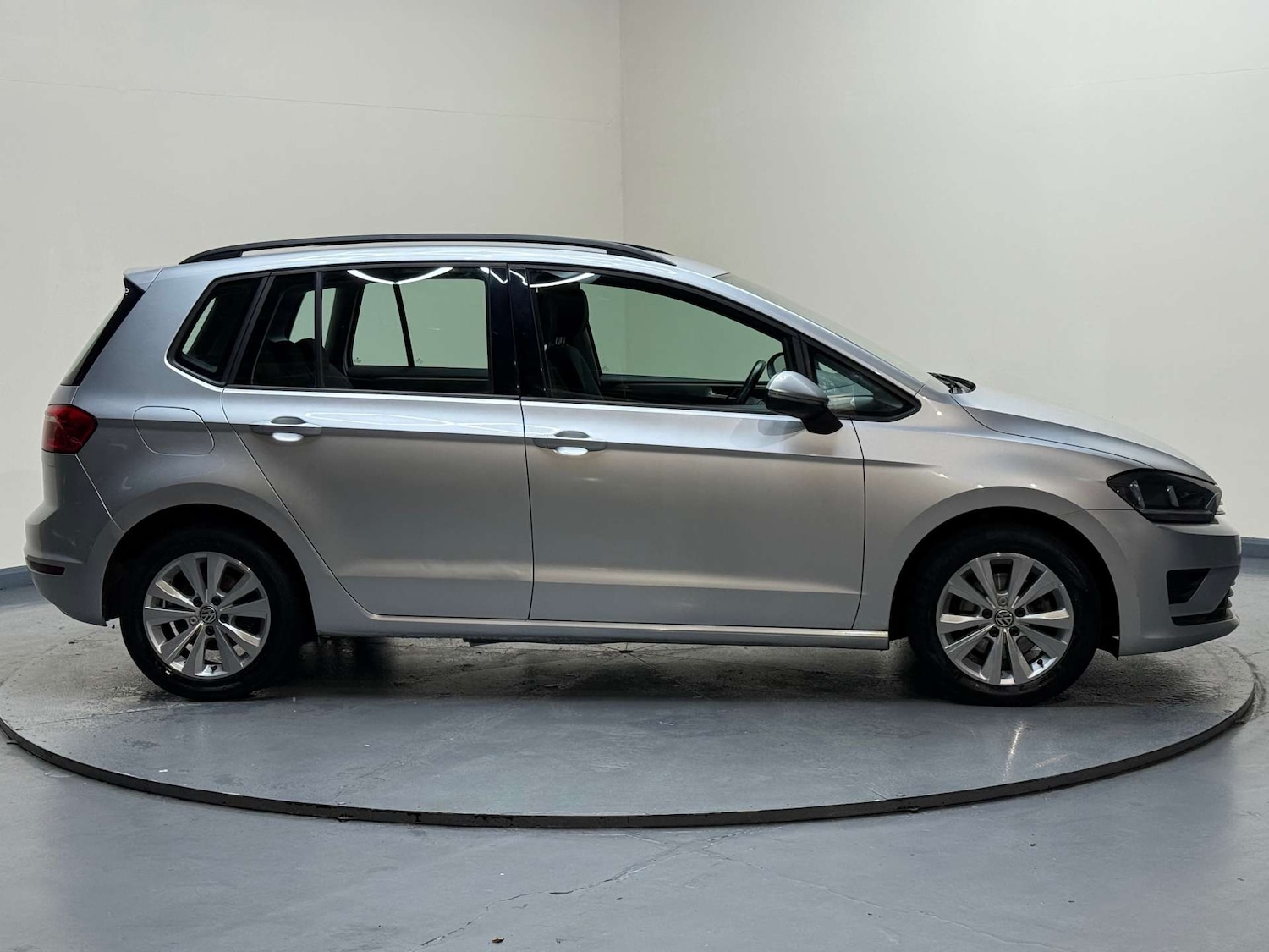 Used Volkswagen Golf SV 2015 for sale - 76682726: Photo 13