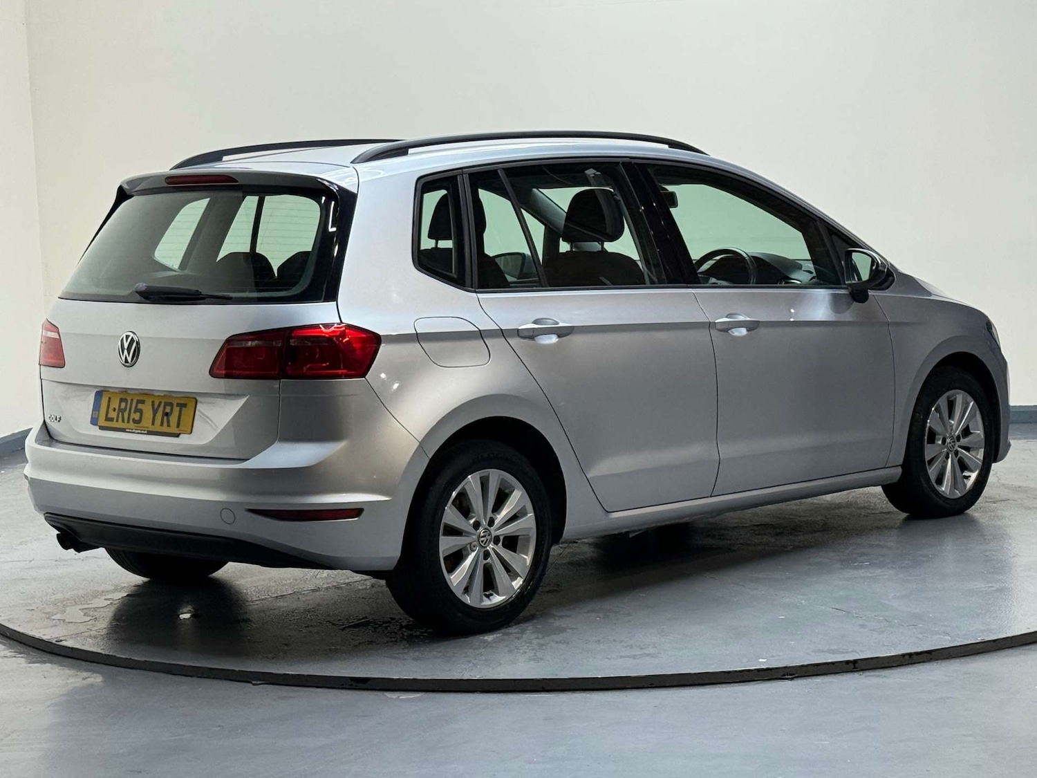 Used Volkswagen Golf SV 2015 for sale - 76682726: Photo 25