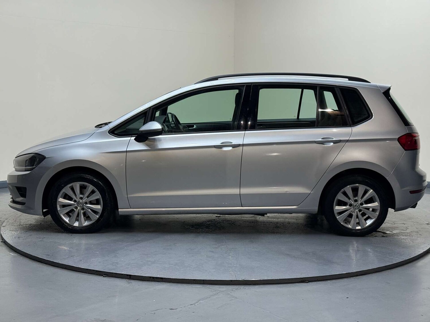 Used Volkswagen Golf SV 2015 for sale - 76682726: Photo 28