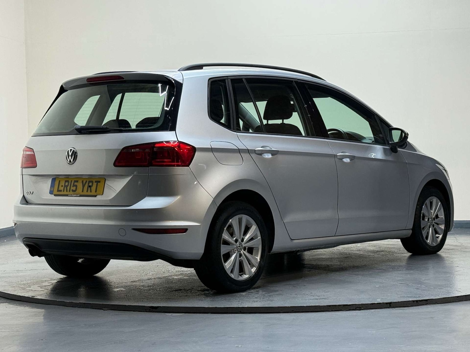 Used Volkswagen Golf SV 2015 for sale - 76682726: Photo 35