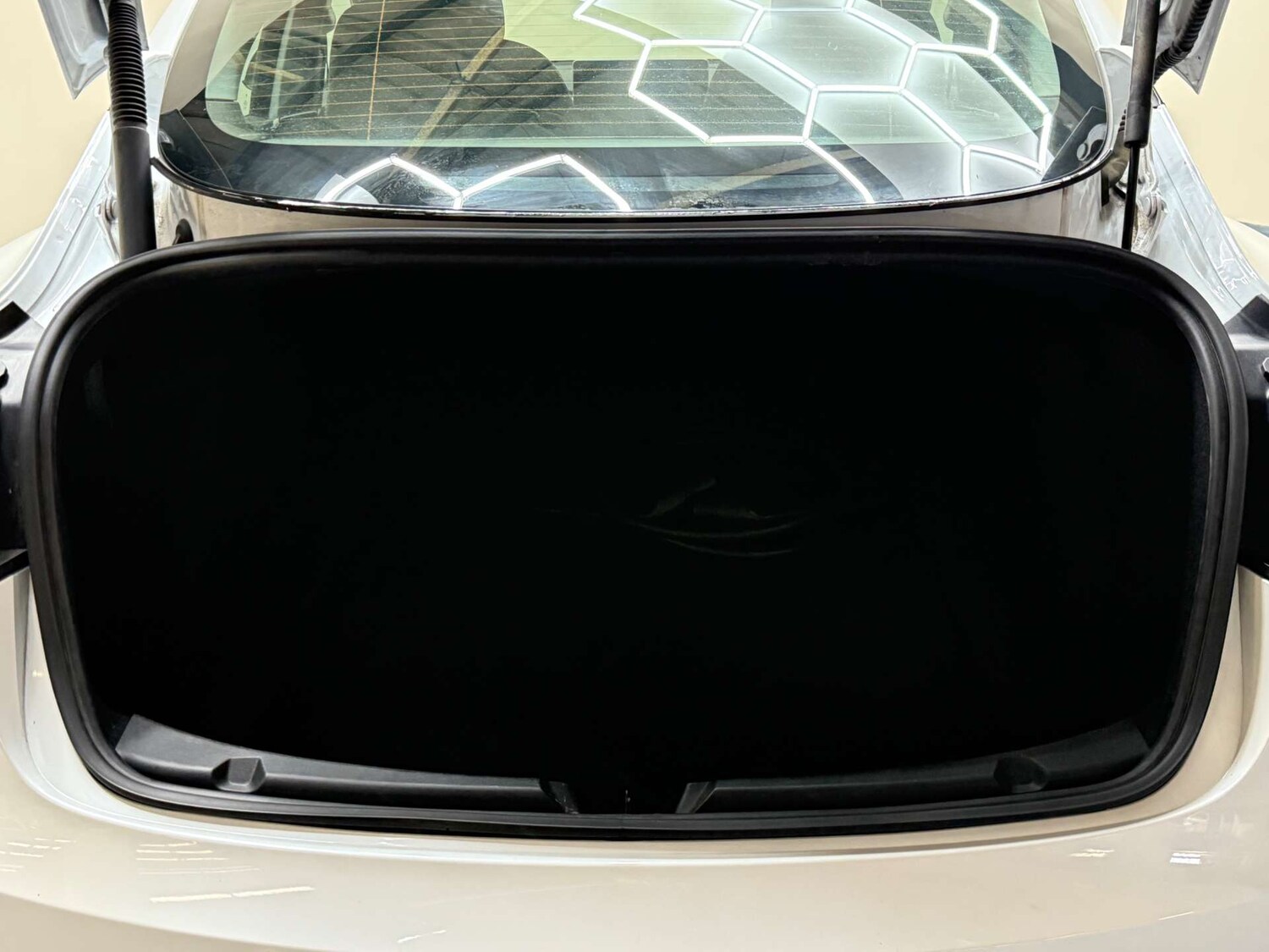 Used Tesla Model 3 2021 for sale - 76385758: Photo 10