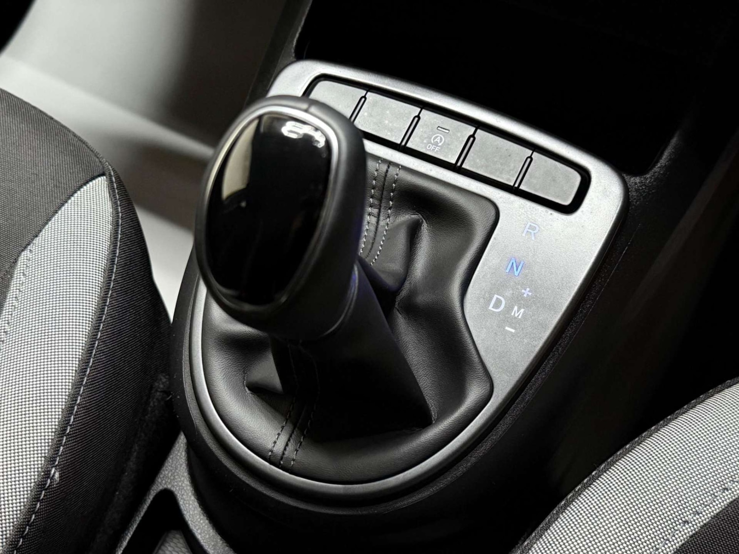 Used Hyundai i10 2024 for sale - 76600772: Photo 6