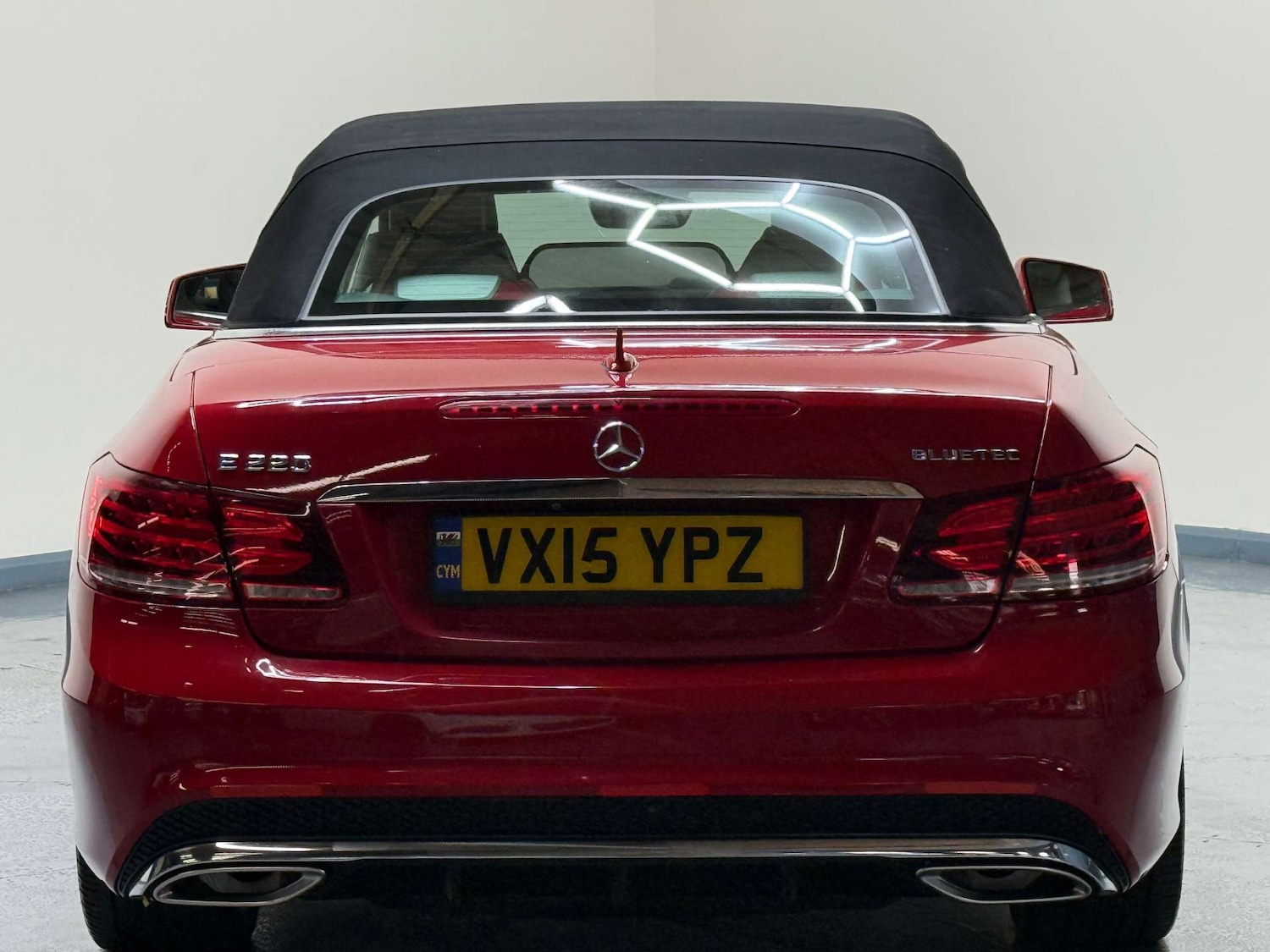 Used Mercedes-Benz E Class 2015 for sale - 76363942: Photo 11